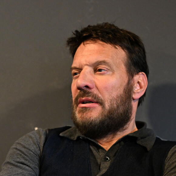 Avant première du film "Ma langue au chat" au Pathé Gare du Sud à Nice, le 26 mars 2023, réalisé par C.Leterman avec Samuel Le Bihan, l'un des acteurs de cette comédie qui sort en salle le 26 avril. L'histoire raconte celle de Laure (Z.Breitman), Daniel (P.Elbé) et leur chat adoré Max. À l'aube de la cinquantaine, Laure ne supporte plus rien, ni son travail, ni son mari Daniel, ni sa vie. Le seul être qui trouve grâce à ses yeux et constitue son seul allié est Max, son chat.  Lorsque ses amis de toujours débarquent à la campagne pour fêter l'anniversaire de Daniel (P.Elbé) et que Max le chat disparaît, Laure disjoncte... et se met à enquêter. Qui a fait disparaître Max ? Qui est le coupable ? Laure n'est pas au bout de ses surprises... © Bruno Bebert / Bestimage