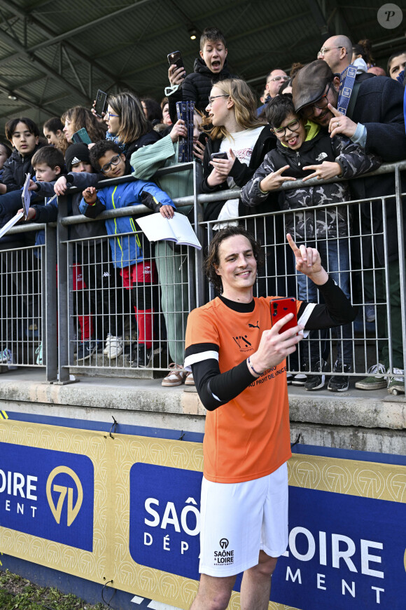 Paul de Saint Sernin lors du match caritative au bénéfice de l'Unicef opposant la Team Saône-et-Loire à la Team Unicef au stade Jean-Laville de Gueugnon, France, le 1er avril 2024. Le Match a permis de récolter la somme de 10 000 euros pour les différentes actions de l’UNICEF. Devant plus de 6700 spectateurs, la Team Unicef s’est imposé 12-2. © Pierre Perusseau/Bestimage 