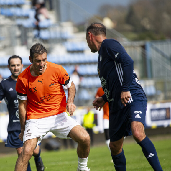 Robert Pires lors du match caritative au bénéfice de l'Unicef opposant la Team Saône-et-Loire à la Team Unicef au stade Jean-Laville de Gueugnon, France, le 1er avril 2024. Le Match a permis de récolter la somme de 10 000 euros pour les différentes actions de l’UNICEF. Devant plus de 6700 spectateurs, la Team Unicef s’est imposé 12-2. © Pierre Perusseau/Bestimage 