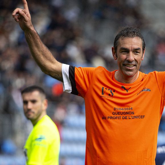 Robert Pires lors du match caritative au bénéfice de l'Unicef opposant la Team Saône-et-Loire à la Team Unicef au stade Jean-Laville de Gueugnon, France, le 1er avril 2024. Le Match a permis de récolter la somme de 10 000 euros pour les différentes actions de l’UNICEF. Devant plus de 6700 spectateurs, la Team Unicef s’est imposé 12-2. © Pierre Perusseau/Bestimage 