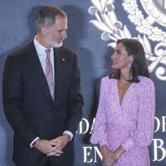 Felipe et Letizia d'Espagne ont assisté à une cérémonie printanière. 
Felipe et Letizia d'Espagne - Remise des prix des Beaux-Arts au Palais des Congrès de Cadix, Andalousie. @ Francisco J. Olmo / Europa Press