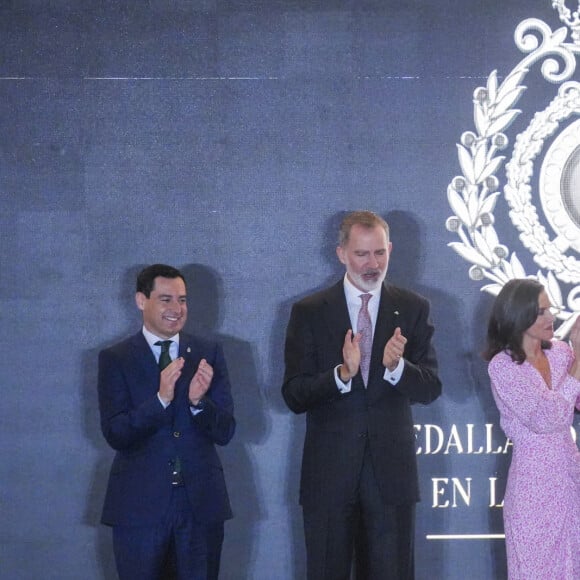 Felipe et Letizia d'Espagne - Remise des prix des Beaux-Arts au Palais des Congrès de Cadix, Andalousie. 3 avril 2024. @ Francisco J. Olmo / Europa Press