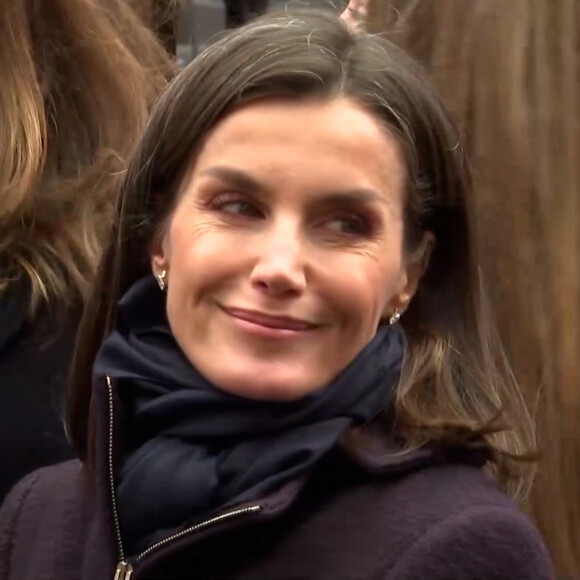 Un style très différent de ce qu'on avait vu il y a quelques jours. 
Le roi Felipe VI, la reine Letizia, la princesse des Asturies et l'infante Sofia d'Espagne assistent à une procession de la Semaine Sainte à Madrid, Espagne, le 30 mars 2024. Cette semaine de Pâques coïncide avec le retour au pays de l'infante Sofia scolarisée au Pays de Galles. © EuropaPress/Bestimage 