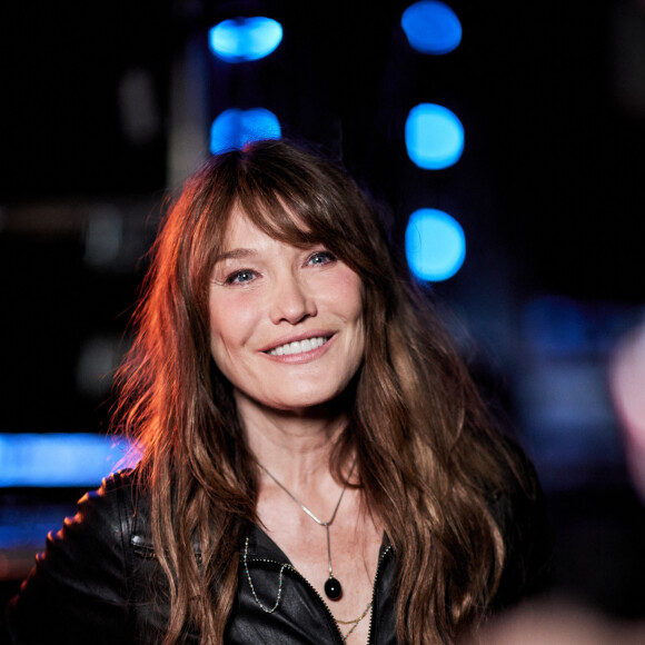 Exclusif - Carla Bruni-Sarkozy - Backstage - Enregistrement de l'émission "Avec Florent, tout le monde ELA" à La Seine Musicale à Paris, diffusée le 1er septembre à 21h10 sur TF1 © Cyril Moreau-Dominique Jacovides / Bestimage 