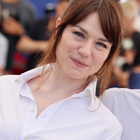 Emilie Dequenne au photocall de "Close" lors du 75ème Festival International du Film de Cannes, le 27 mai 2022. © Dominique Jacovides/Bestimage 