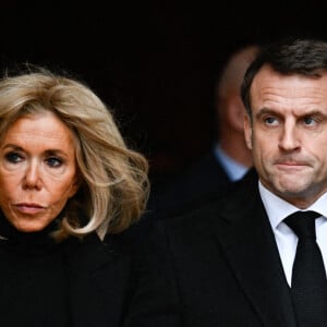 Si Brigitte Macron n'a pas de coach personnel, cette dernière se plaît à travailler les muscles abdominaux
Photo par Eric Tschaen/Pool/ABACAPRESS.COM