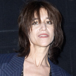 Elle est de retour sur grand écran dans "Nous les Leroy", le premier film de Florent Bernard.
Charlotte Gainsbourg - Photocall du défilé Saint Laurent Womenswear Printemps/été 2024 dans le cadre de la Fashion week de Paris. © Olivier Borde/Bestimage