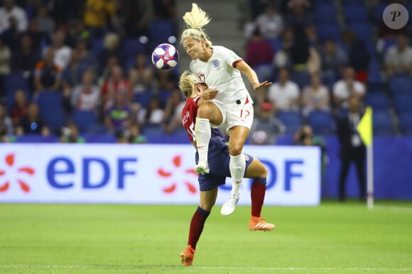 Rachel Daly vient de prendre une décision cruciale pour sa carrière. La sportive de 32 ans a annoncé qu'elle quittait l'équipe d'Angleterre féminine de football.
Rachel Daly (Angleterre) lors du quart de finale de la Coupe du Monde Féminine de football opposant l'Angleterre à la Norvège au stade Océane au Havre, le 27 juin 2019. © Gwendoline Le Goff/Panoramic/Bestimage