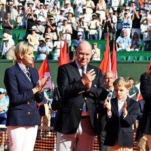 La princesse Charlene, le prince Albert II de Monaco, Le prince Jacques de Monaco lors de la remise de prix après la finale du tournoi de tennis Masters 1000 de Monte-Carlo à Roquebrune-Cap-Martin le 14 avril 2024. © Bruno Bebert / Bestimage