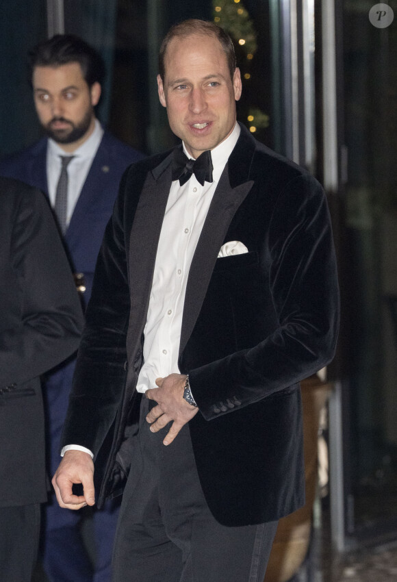 Le prince William, prince de Galles arrive au dîner de gala caritatif "London's Air Ambulance" au Raffles London à Londres le 7 février 2024. 