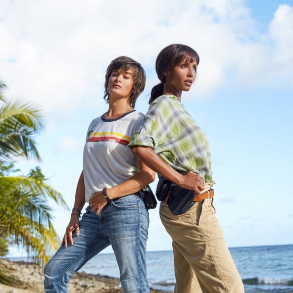 Exclusif - Sonia Rolland et Béatrice de la Boulaye sur le tournage de la saison 2 de la série "Tropiques criminels" en Martinique, qui sera diffusée à partir du 19 février 2021 sur France 2. Juillet 2020 © Sylvie Castioni / Bestimage 