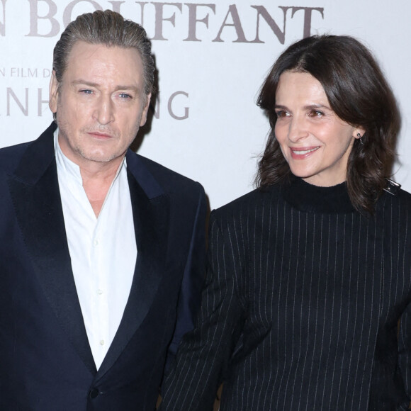 Benoit Magimel et Juliette Binoche sont les parents d'une jeune femme, Hana.
Benoit Magimel et Juliette Binoche assistent à la première de La Passion De Dodin Bouffant à la Cinémathèque Française à Paris, France. Photo par Jerome Dominé/ABACAPRESS.COM