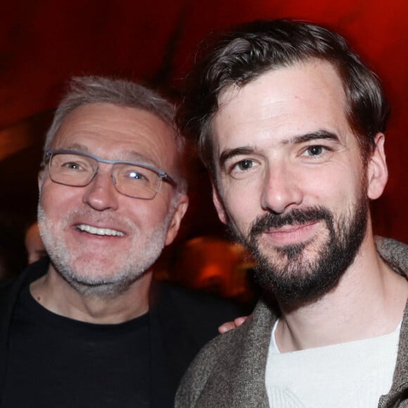 Laurent Ruquier et Marc-Antoine Le Bret assistent au lancement du livre de Sebastien Thoen au Buddha Bar à Paris, France le 14 novembre 2022. Photo par Jerome Domine/ABACAPRESS.COM