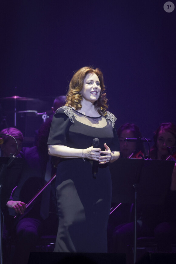 Isabelle Boulay en concert en hommage au 60ème anniversaire de la disparition d'Edith Piaf à la Seine Musicale à Boulogne-Billancourt le 17 octobre 2023. © Jack Tribeca / Bestimage 