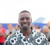 Star nationale et internationale, il est sur tous les fronts avec la sortie de son livre "Viens on se parle"
Omar Sy au photocall de "Tirailleurs" lors du 75ème Festival International du Film de Cannes, le 19 mai 2022. © Dominique Jacovides/Bestimage