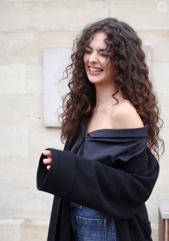 Deva Cassel - Arrivées au défilé Christian Dior mode femme automne / hiver 2024-2025 lors de la Fashion Week de Paris (PFW), au jardin des Tuileries, à Paris, France, le 27 février 2024. © Denis Guignebourg/Bestimage 