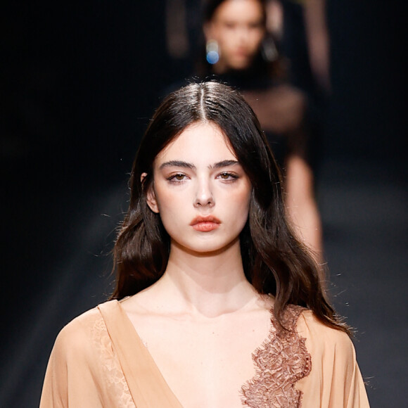 Et qu'elle était heureuse de la voir "vibrante et créative". 
Deva Cassel - Défilé de mode Femmes automne-hiver 2024/2025 "Alberta Ferretti" lors de la fashion week de Milan. Le 21 février 2024 