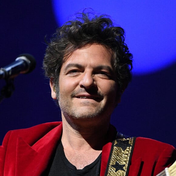 Billie Chedid sortira prochainement son troisième album, une fierté pour ses parents.
Le chanteur M et la chanteuse Nach lors du premier concert avec du public dans les studios de Radio France avec son orchestre philharmonique. Le 1ᵉʳ juin 2021 © Veeren / Bestimage