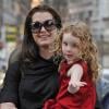 Brooke Shields se baladant en compagnie de Rowan, sa petite fille de 6 ans et demi, à New York, ce jeudi 18 mars.