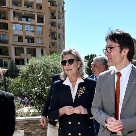 Le prince Albert II de Monaco et la princesse Caroline de Hanovre ont célébré les 40 ans d'existence de la Roseraie Princesse Grace, le 3 mai 2024, à Monaco. Créé en 1984 et rénové en 2014, ce jardin odorant est un hommage du Prince Rainier III à son épouse. Installé non loin du chapiteau de Fontvieille. Les 5000m² de cette roseraie, permettent de découvrir plus de 315 variétés de rosiers représentant 6000 pieds de rosiers, répartis en 7 thèmes. Toutes les opérations d'entretien ainsi que les animations proposées tout au long de l'année ont permis d'obtenir la labellisation Espace Végétal Ecologique (EVE) " ECOCERT " pour ce site. © Bruno Bebert / Bestimage 