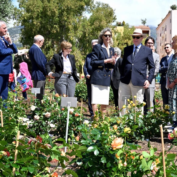 Le prince Albert II de Monaco et la princesse Caroline de Hanovre ont célébré les 40 ans d'existence de la Roseraie Princesse Grace, le 3 mai 2024, à Monaco. Créé en 1984 et rénové en 2014, ce jardin odorant est un hommage du Prince Rainier III à son épouse. Installé non loin du chapiteau de Fontvieille. Les 5000m² de cette roseraie, permettent de découvrir plus de 315 variétés de rosiers représentant 6000 pieds de rosiers, répartis en 7 thèmes. Toutes les opérations d'entretien ainsi que les animations proposées tout au long de l'année ont permis d'obtenir la labellisation Espace Végétal Ecologique (EVE) " ECOCERT " pour ce site. © Bruno Bebert / Bestimage 