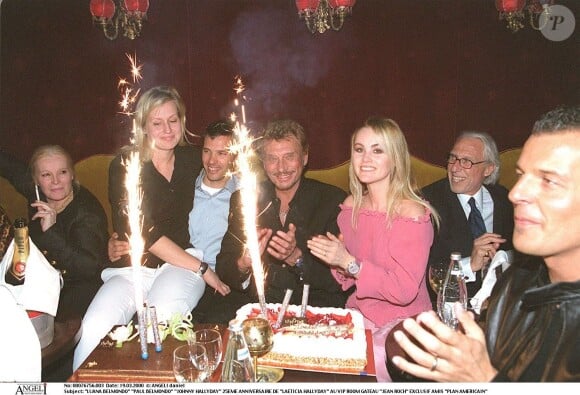 Laeticia fête ses 25 ans au VIP Room le 25 mars 2000.