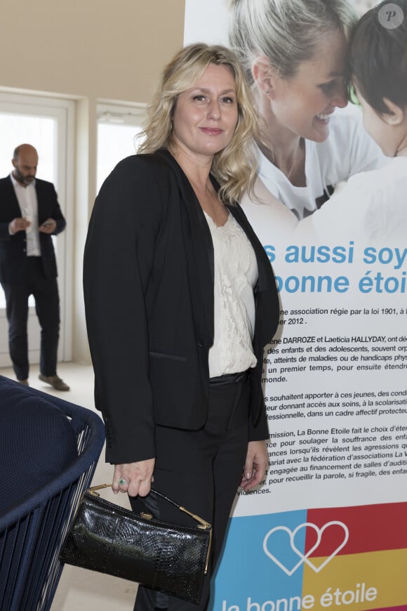 Luana Belmondo - Soirée au profit de l'Association "La Bonne étoile" de Laeticia Hallyday lors du 3ème Longines Paris Eiffel Jumping à la plaine de Jeux de Bagatelle à Paris le 1er juillet 2016 dans le Pavillon Eiffel du Longines Paris Eiffel Jumping décoré par Luxury Living. © Olivier Borde / Veeren / Bestimage 