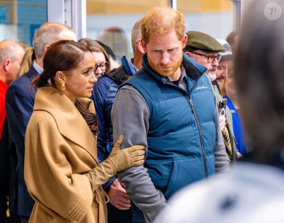 Vancouver, CANADA - Le prince Harry, duc de Sussex, et Michael Buble assistent à la dernière journée de l'événement "One Year to Go" avant les Jeux Invictus de Vancouver Whistler 2025 et font du curling au Vancouver Curling Club au Hillcrest Community Centre à Vancouver, Canada.