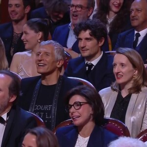 Elle a été rejointe au cours de la soirée par son mari Louis Garrel
Laetitia Casta avec son mari Louis Garrel lors de la 35e nuit des Molières aux Folies Bergères le 6 mai 2024.