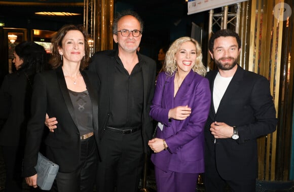 Lionel Abelanski et sa femme Nathalie, Alysson Paradis et son compagnon Guillaume Gouix - 35ème cérémonie des Molières aux Folies Bergère à Paris le 6 mai 2024. © Coadic Guirec / Bestimage