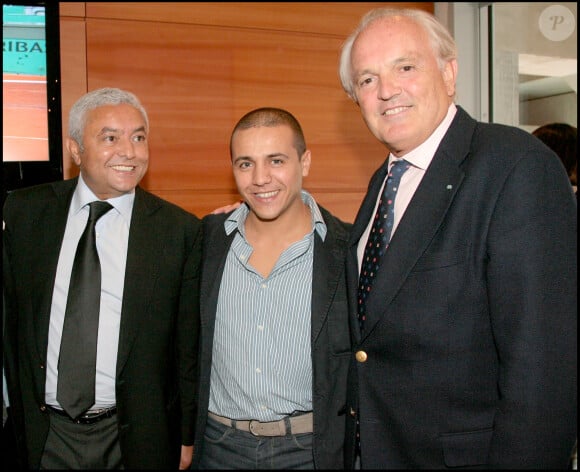 Le producteur François Bennaceur, est décédé le 8 mai 2024, à l'âge de 72 ans, des suites d'une longue d'une maladie.   FRANCOIS BENNACEUR, FAUDEL, CHRISTIAN BIMES - TOURNOI DE TENNIS DE ROLAND GARROS - JOURNEE DU 4 JUIN 2008  