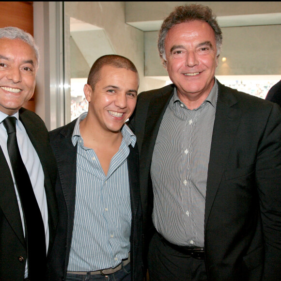 Le producteur François Bennaceur, est décédé le 8 mai 2024, à l'âge de 72 ans, des suites d'une longue d'une maladie.   FRANCOIS BENNACEUR, FAUDEL, ALAIN AFFLELOU - TOURNOI DE TENNIS DE ROLAND GARROS - JOURNEE DU 4 JUIN 2008  