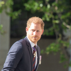 Le prince Harry, duc de Sussex arrive à la célébration du 10ème anniversaire des Invictus Games, en la cathédrale Saint-Paul à Londres, le 8 mai 2024. Venu sans sa femme et ses enfants, il ne rencontrera pas son père qui lutte actuellement contre un cancer. © Tayfun Salci/ZUMA Press/Bestimage 