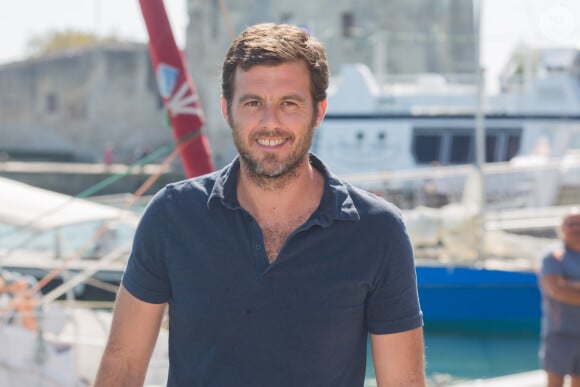 Au Télégramme, l'acteur de 48 ans avait confié vivre à Guidel depuis plus de dix ans, une commune française située dans le département du Morbihan sur la côte des mégalithes.
Lannick Gautry - Photocall de "Le Mystère du lac" dans le cadre du 17ème festival de fiction TV de La Rochelle sur le Vieux Port, le 10 septembre 2015.