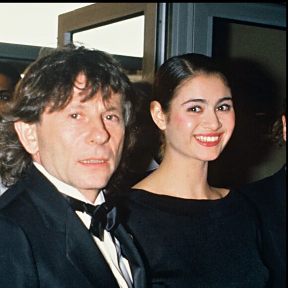 La comédienne, qu'il a fait jouer dans "Pirates", l'accuse de viol. Des faits qu'il nie et pour lesquels il l'a traitée de menteuse
Roman Polanski et l'actrice Charlotte Lewis au festival de Cannes 1986 pour le film "Pirates"
