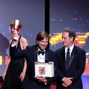 Ruben Östlund (Palme d'Or pour « Sans Filtre (Triangle of Sadness) » et Vincent Lindon (Président du Jury) - Cérémonie de clôture du 75ème Festival International du Film de Cannes. Le 28 mai 2022 © Borde-Jacovides / Bestimage