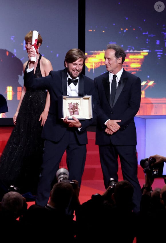 Ruben Östlund (Palme d'Or pour « Sans Filtre (Triangle of Sadness) » et Vincent Lindon (Président du Jury) - Cérémonie de clôture du 75ème Festival International du Film de Cannes. Le 28 mai 2022 © Borde-Jacovides / Bestimage