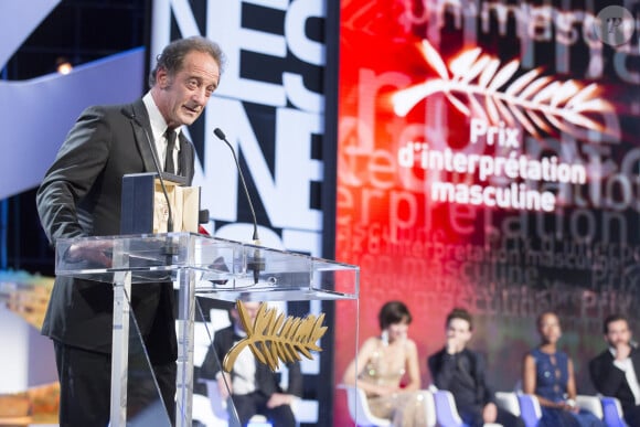 et a décroché notamment le prix d'interprétation en 2015 pour "La Loi du Marché"
Vincent Lindon (prix d'interprétation masculine pour le film "La Loi du Marché") - Cérémonie de clôture du 68ème Festival International du film de Cannes, le 24 mai 2015.