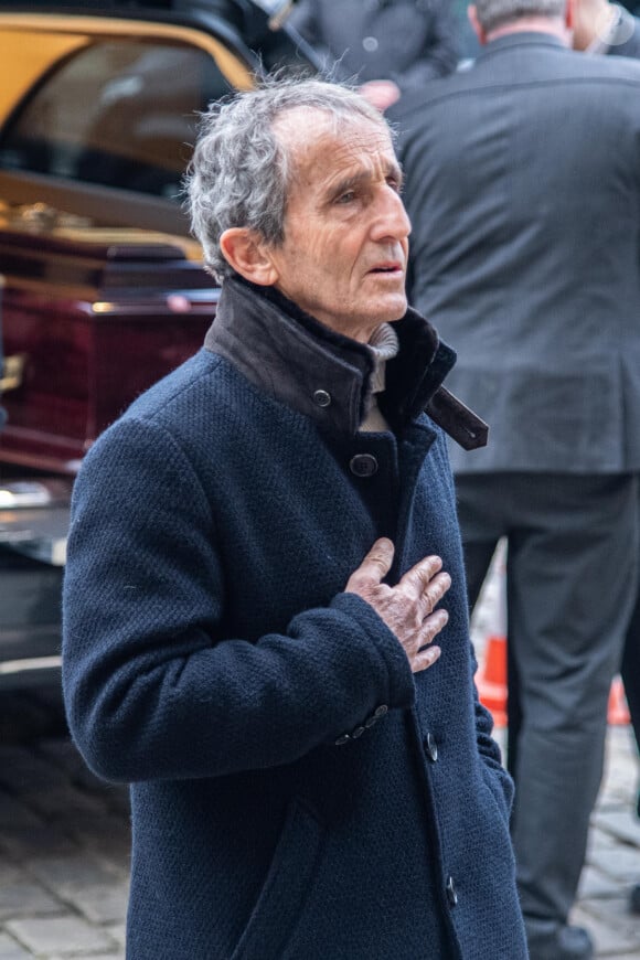 Alain Prost aux obsèques de Jean-Pierre Jabouille en l’église St Pierre, place de la Libération à Montfort l’Amaury dans le département des Yvelines, France, le 10 février 2023. © Baptiste Autissier/Panoramic/Bestimage