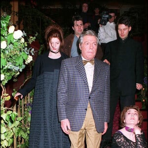 Chiara Mastroianni et son père Marcello Mastroianni - Soirée Bulgari au restaurant Le Doyen à Paris. 