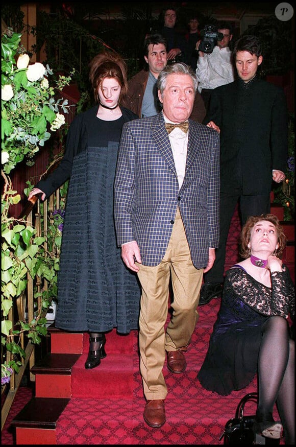 Chiara Mastroianni et son père Marcello Mastroianni - Soirée Bulgari au restaurant Le Doyen à Paris. 