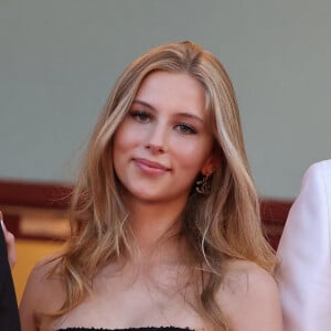 Et le moins que l'on puisse dire, c'est que la jeune femme âgée de 17 ans a fait sensation sur le tapis rouge.
Montée des marches du 77ᵉ Festival International du Film de Cannes, au Palais des Festivals à Cannes. Le 16 mai 2024 © Olivier Borde / Bestimage