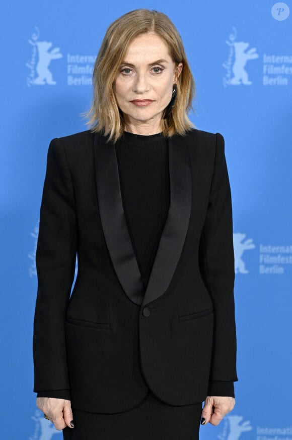 Isabelle Huppert - Photocall du film "A Traveler's Needs" lors du 74ème Festival International du Film de Berlin. Le 19 février 2024