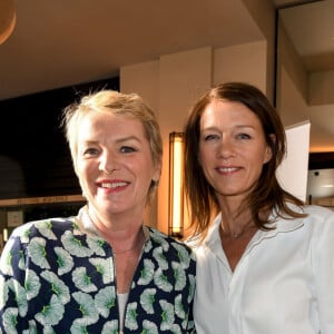 Eliise Lucet et Carole Gaessler au photocall de la conférence de presse de France 2 au théâtre Marigny à Paris le 18 juin 2019 © Coadic Guirec / Bestimage