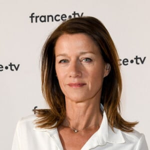 Carole Gaessler au photocall de la conférence de presse de France 2 au théâtre Marigny à Paris le 18 juin 2019 © Coadic Guirec / Bestimage