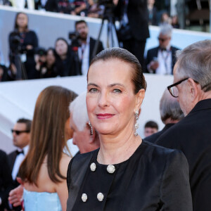 Carole Bouquet - Montée des marches du film " Megalopolis " lors du 77ème Festival International du Film de Cannes, au Palais des Festivals à Cannes. Le 16 mai 2024 © Jacovides-Moreau / Bestimage