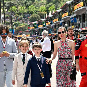 Dimitri Rassam et sa femme Charlotte Casiraghi, Sacha Casiraghi, Raphael Elmaleh - La famille princière de Monaco lors du 80ème Grand Prix de Monaco de Formule 1 à Monaco le 28 mai 2023. © Bruno Bebert/Bestimage 