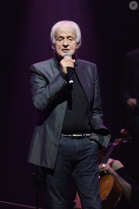 Dave - Dave célèbre son 80ème anniversaire sur la scène de Grand Rex à Paris le 21 mai 2024. Dave a enthousiasmé le public durant plus de deux heures, pour son concert anniversaire. © Coadic Guirec/Bestimage