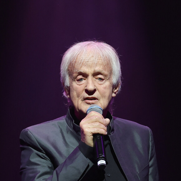 Dave - Dave célèbre son 80ème anniversaire sur la scène de Grand Rex à Paris le 21 mai 2024. Dave a enthousiasmé le public durant plus de deux heures, pour son concert anniversaire. © Coadic Guirec/Bestimage