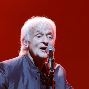 Dave - Dave célèbre son 80ème anniversaire sur la scène de Grand Rex à Paris le 21 mai 2024. Dave a enthousiasmé le public durant plus de deux heures, pour son concert anniversaire. © Coadic Guirec/Bestimage